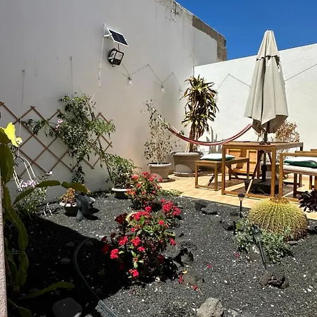 Casa Ohana Volcan * تياس